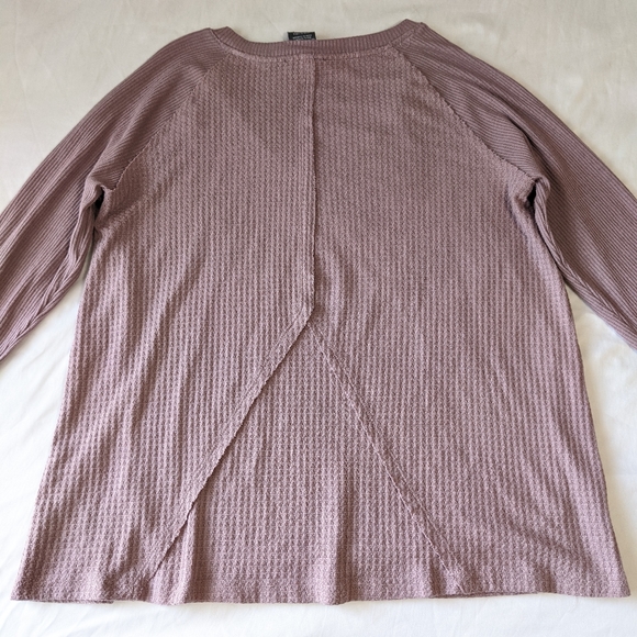 Chelsea and Theodore V neck Sweater Top Women's Large Mauve Color - Picture 4 of 9